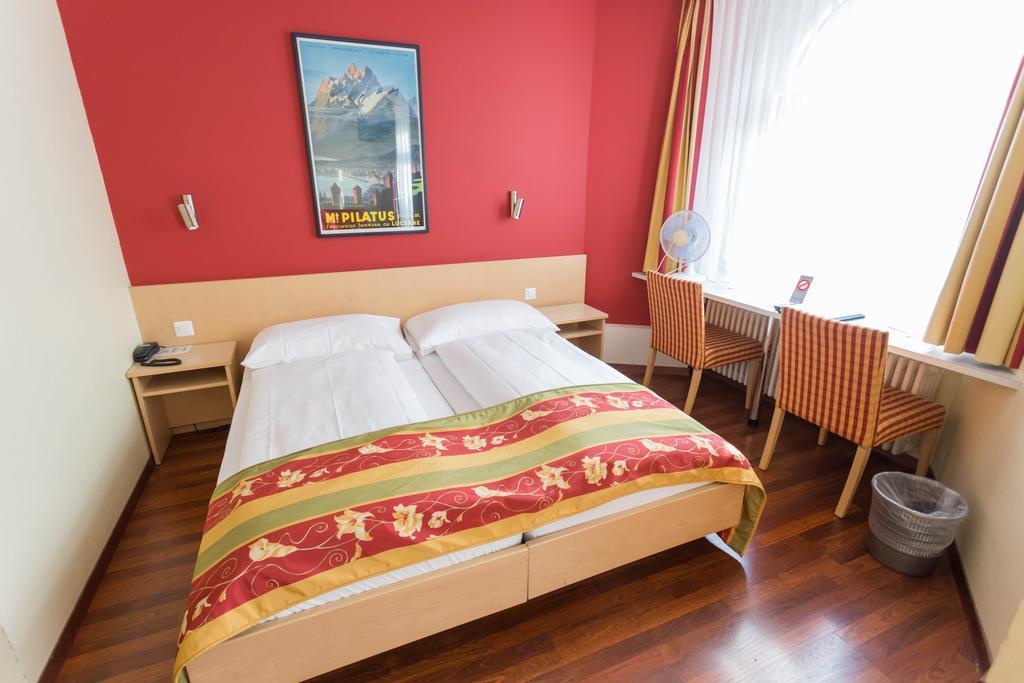 Hotel De La Paix Lucerne Екстер'єр фото